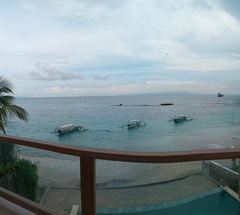 Utama Villas Beach Front Candidasa Esterno foto