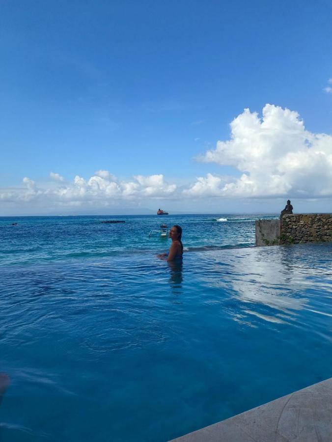 Utama Villas Beach Front Candidasa Esterno foto