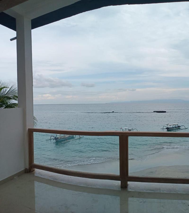 Utama Villas Beach Front Candidasa Esterno foto