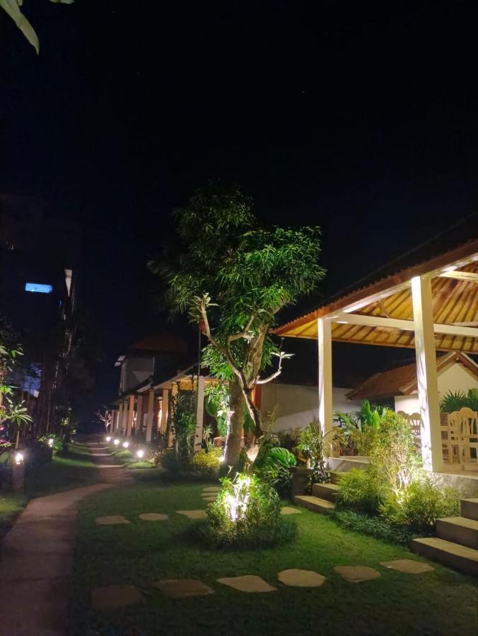 Utama Villas Beach Front Candidasa Esterno foto