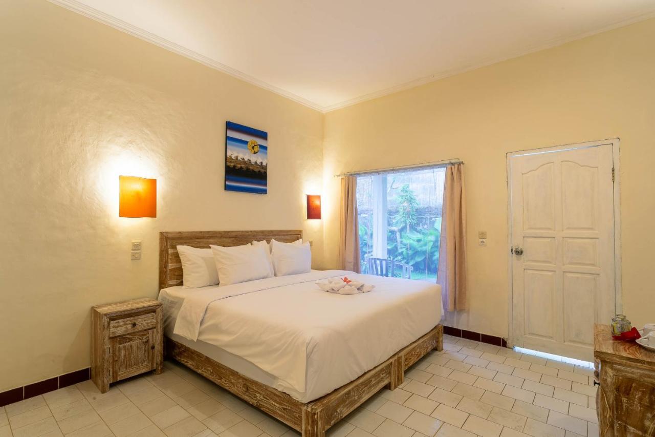 Utama Villas Beach Front Candidasa Esterno foto