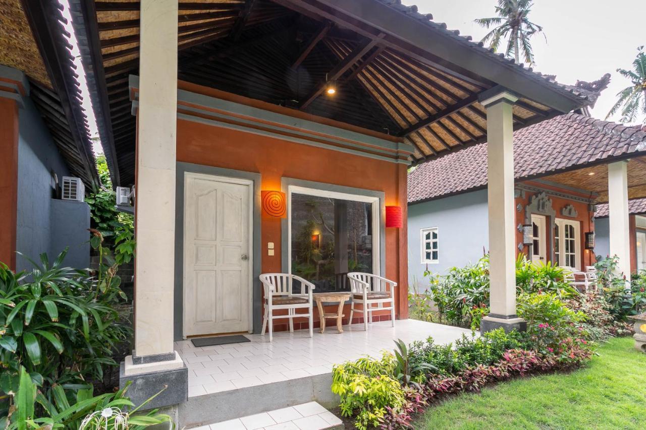 Utama Villas Beach Front Candidasa Esterno foto